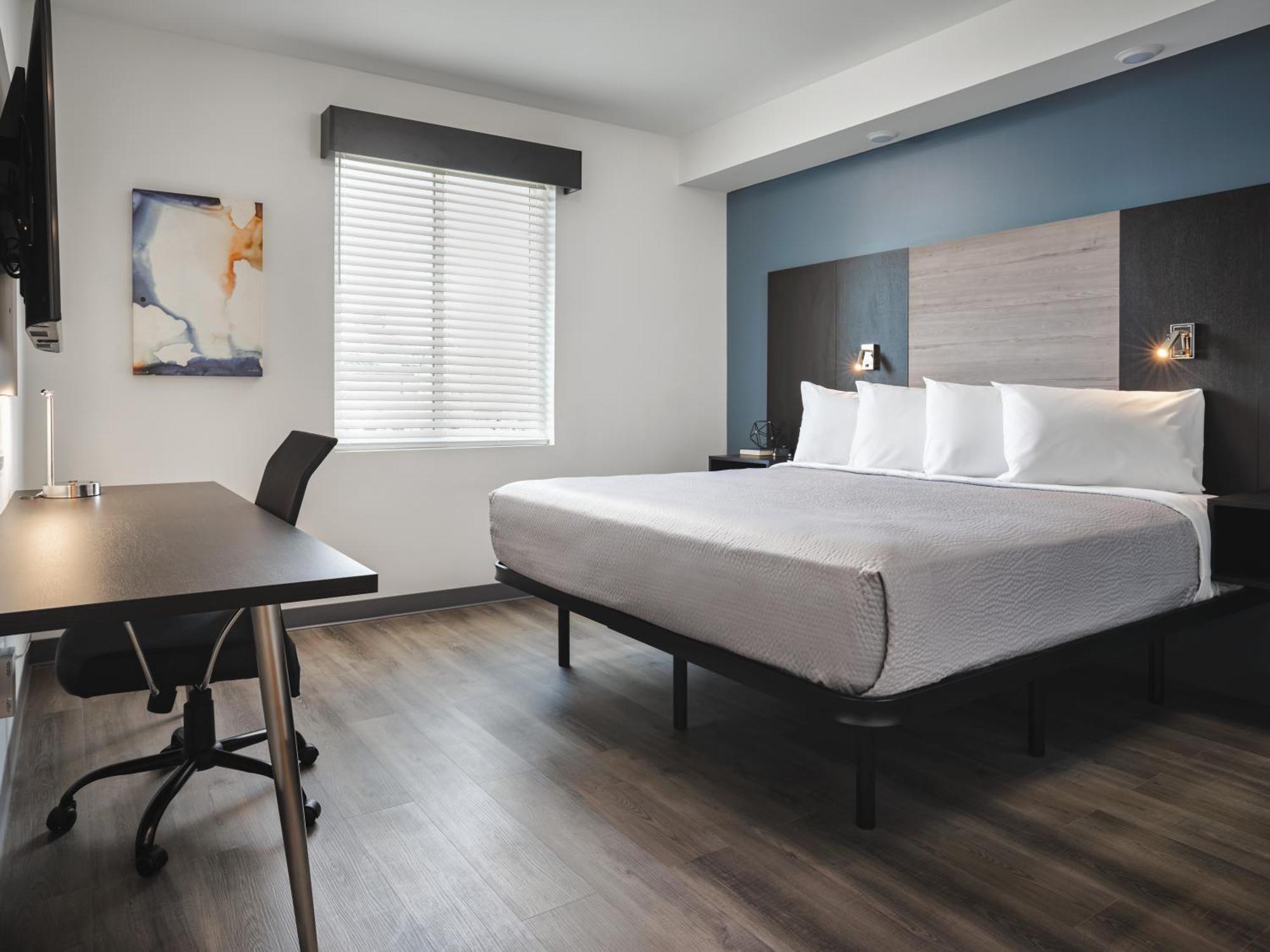 Stayapt College Station 3*